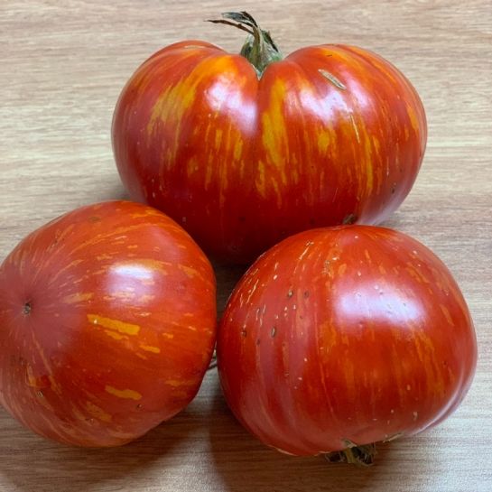 Томат Помидорная Королева